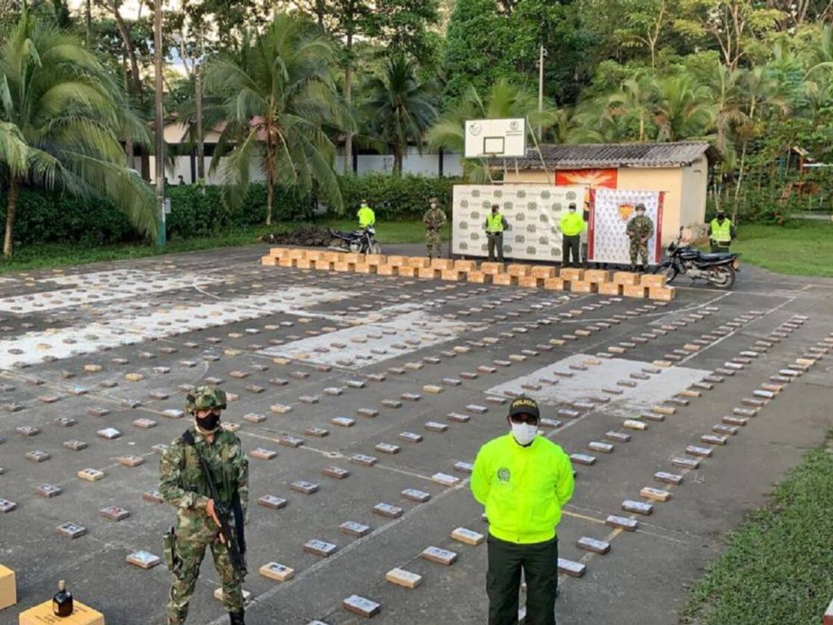 En una finca de Turbo incautaron más de media tonelada de cocaína