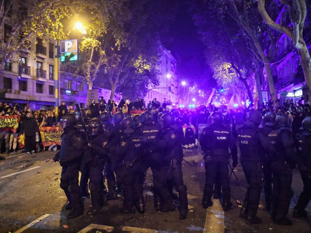 Cientos de manifestantes cortan el centro de Madrid en protesta por una posible amnistía