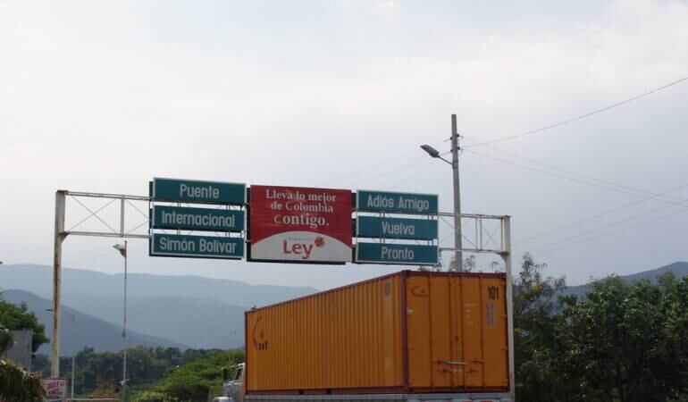 El transporte de carga se reanudaría el próximo martes en horario nocturno. 