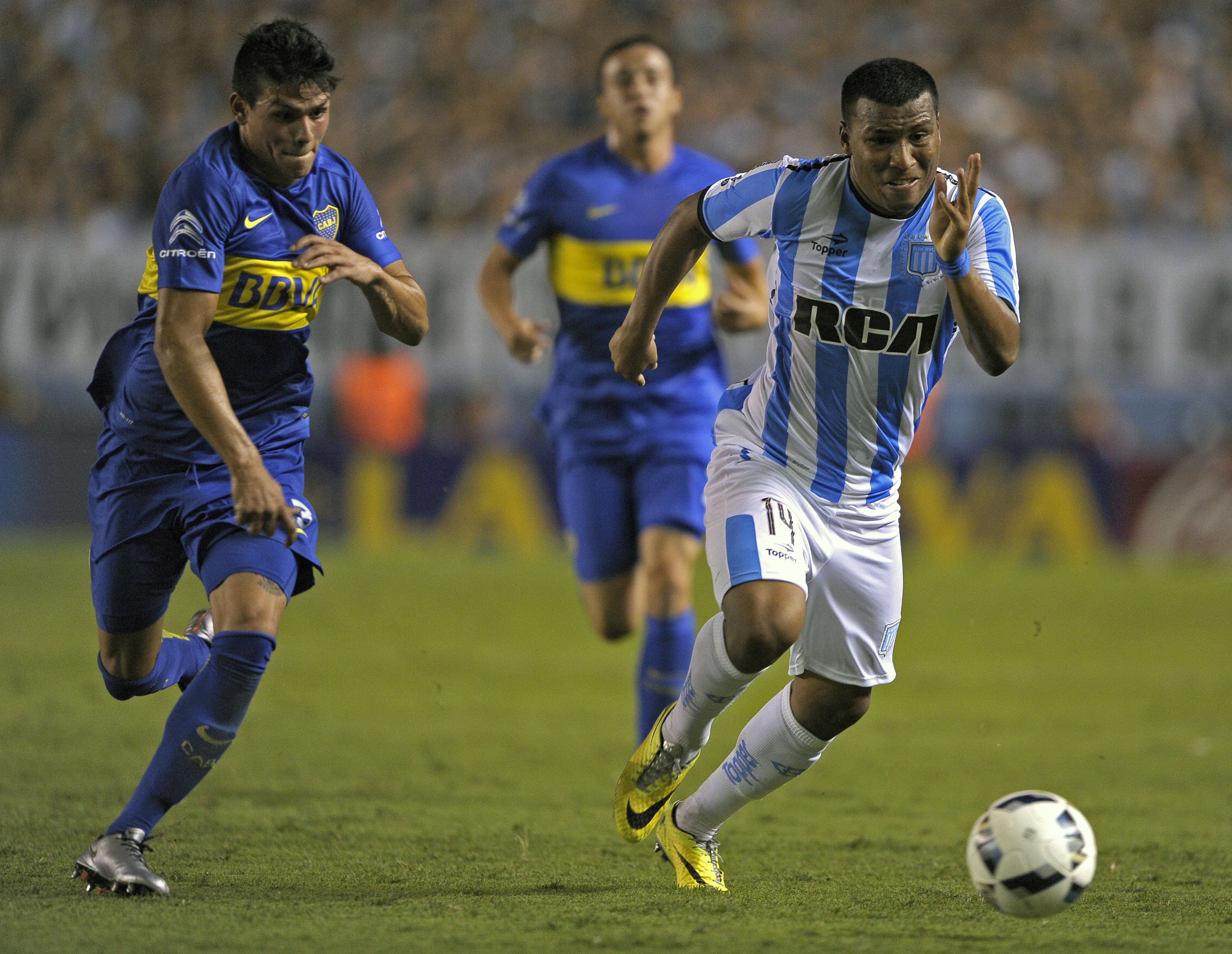 Racing vs Boca, febrero 28 de 2016. (Photo credit should read ALEJANDRO PAGNI/AFP via Getty Images)