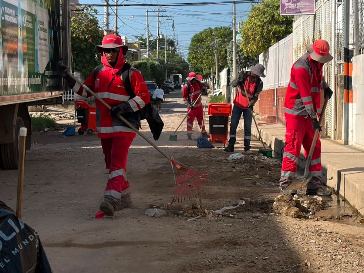 Veolia ejecutó jornada de limpieza y remoción de sedimentos en Villa Rubia