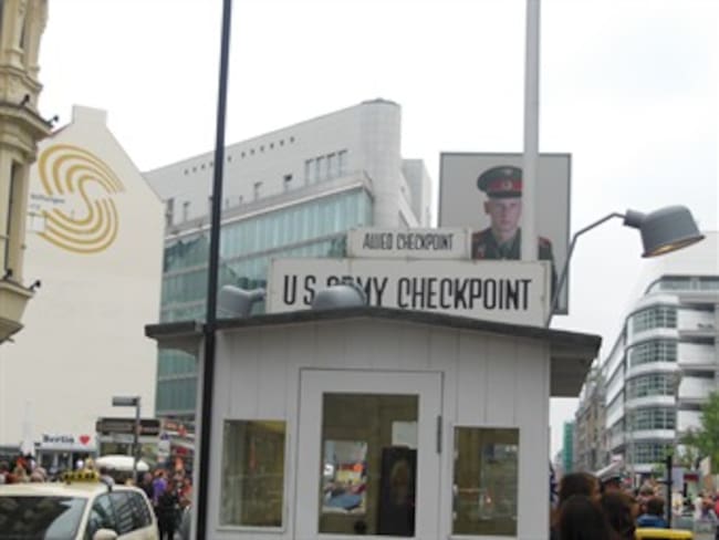 Telescopio en el Muro: Con el mazo dando