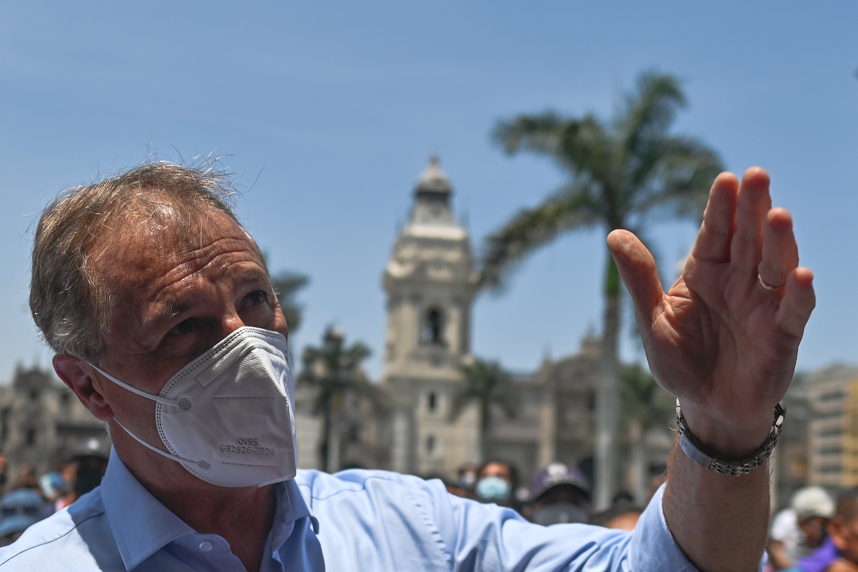 Jorge Muñoz Wells, the Mayor of Lima and former footballer, seen in Lima's Plaza de Armas, after unveiling a giant white and red jersey (5.20 by 3.25 meters) that was placed on the municipal balcony, to encourage Peruvian players during a decisive qualifying match against Paraguay, a qualifier for Qatar 2022. On Tuesday, March 29, 2022, in Lima, Peru. (Photo by Artur Widak/NurPhoto via Getty Images)