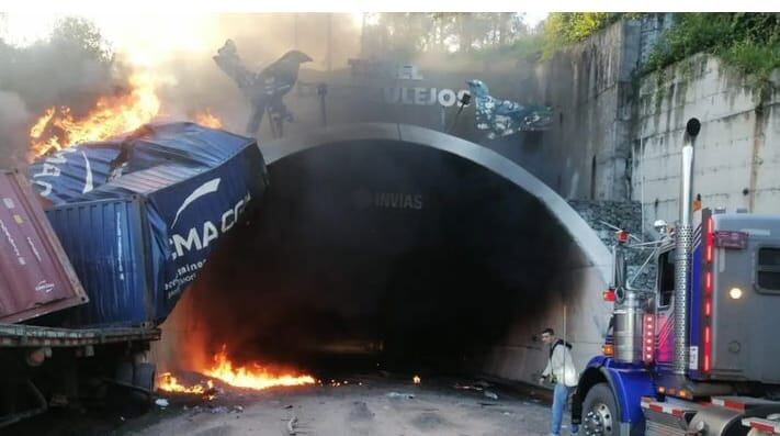 Túnel Los Azulejos: Trágico accidente de tránsito entre el Tolima y el Quindío - Cortesía
