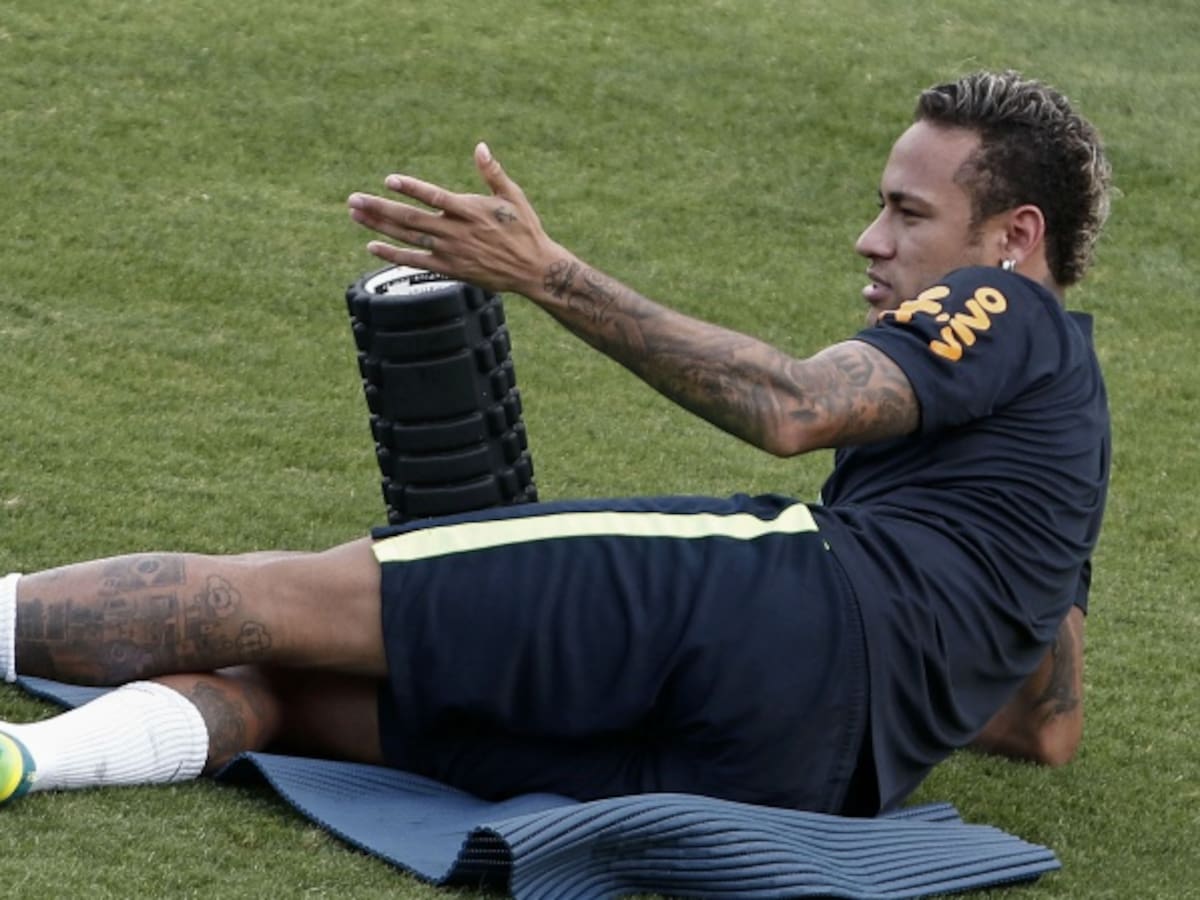 Neymar estará 100 % en el Mundial, según médicos de la Selección de Brasil