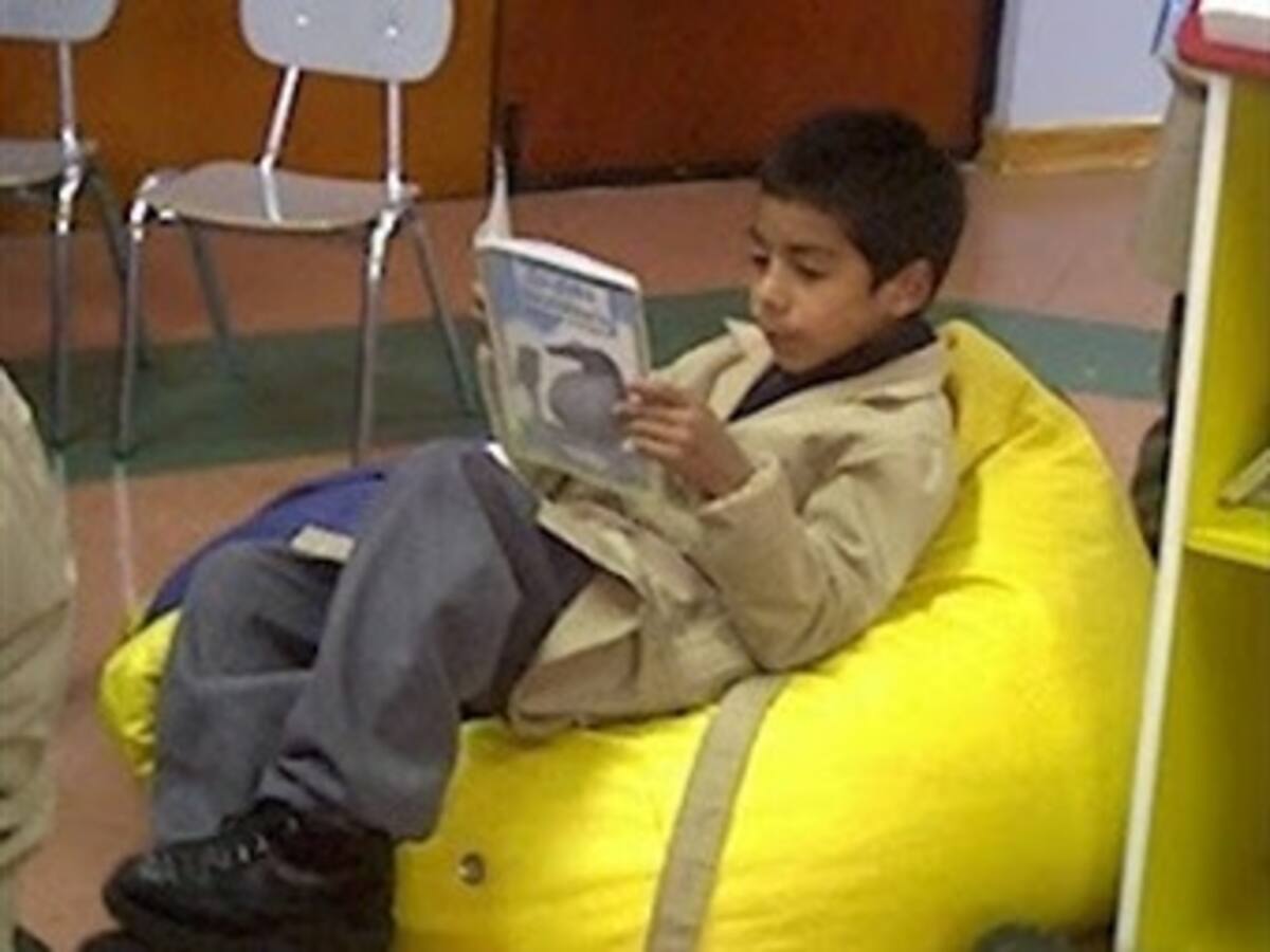 A leer a Pombo para celebrar el Día del Libro y del Idioma en Colombia
