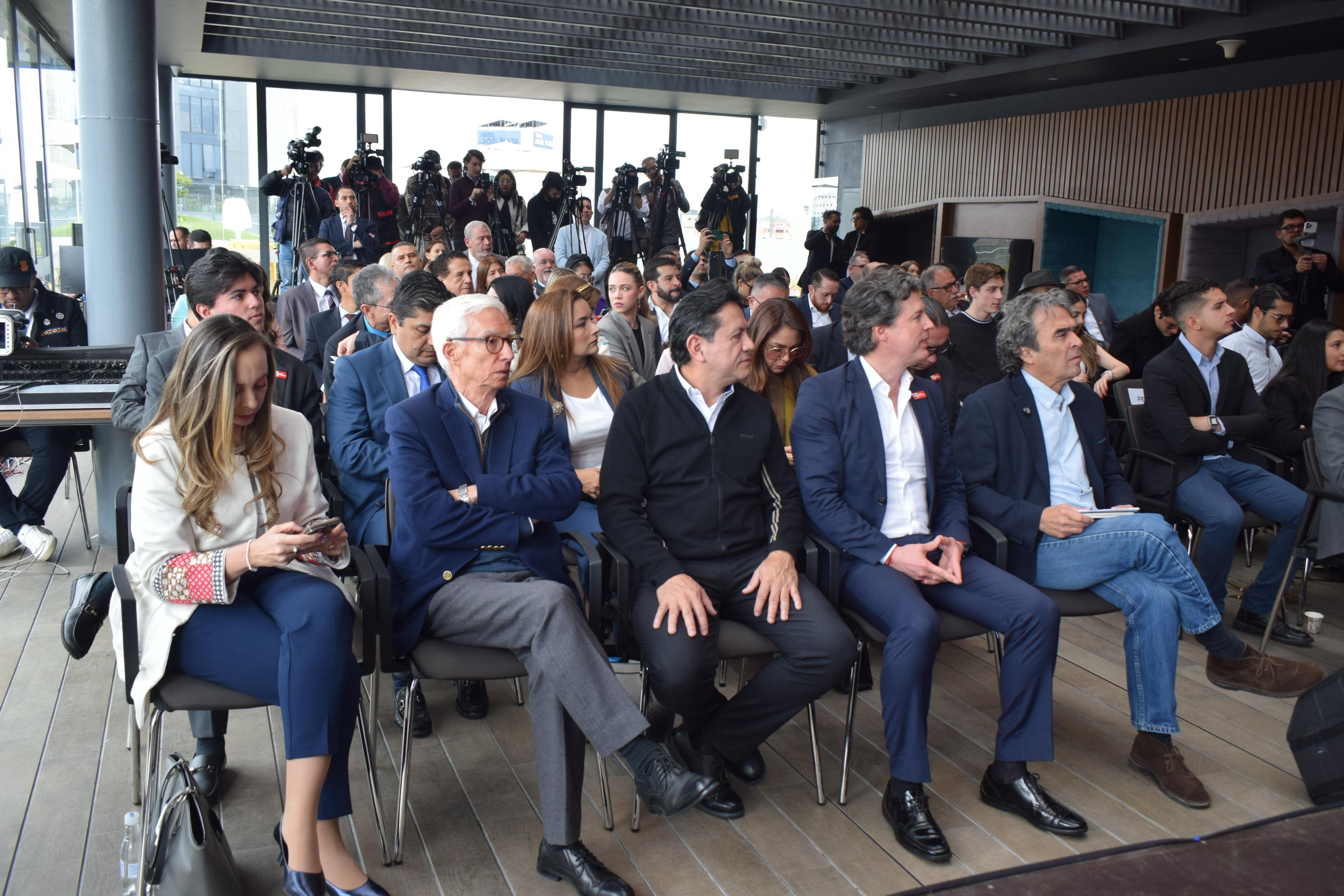 Coalición Nuevo Liberalismo, Mira y Dignidad y Compromiso. Cortesía: Prensa Jorge Enrique Robledo