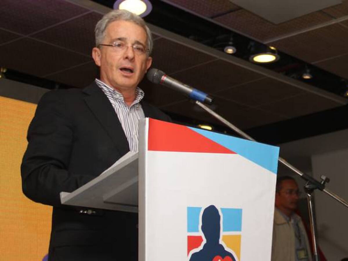 Uribe asegura que en La Habana se están pactando venganzas en su contra