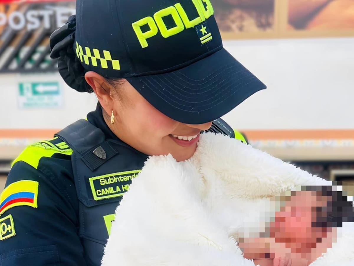 Subintendente de la Policía asistió un parto dentro de un vehículo en Medellín