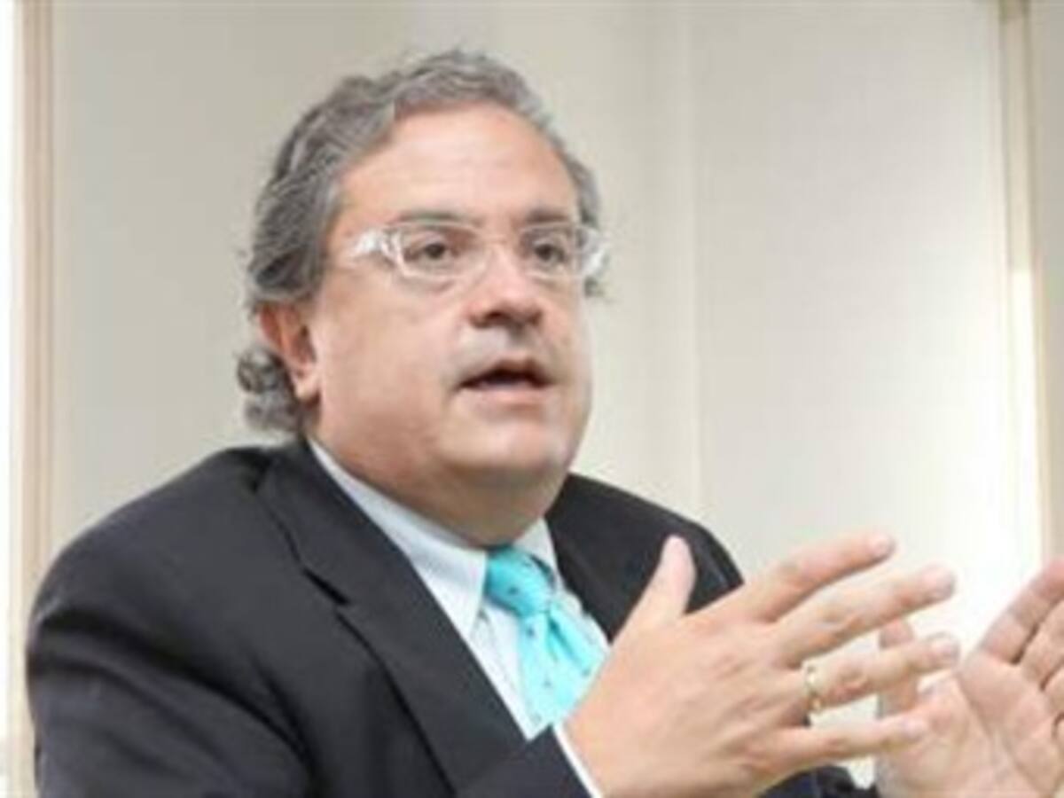Superfinanciero acatará fallo de destitución de la Procuraduría