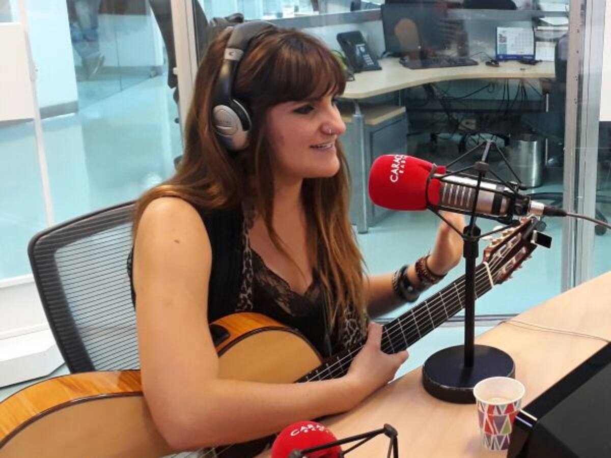 Rozalén: Mi música a través del lenguaje de señas es poesía corporal