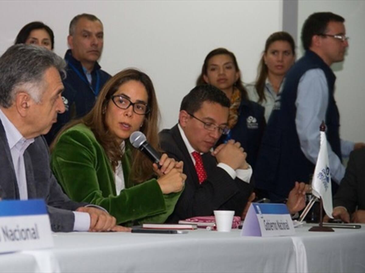 Expectativa por reunión entre el Gobierno y Fecode para conjurar el paro