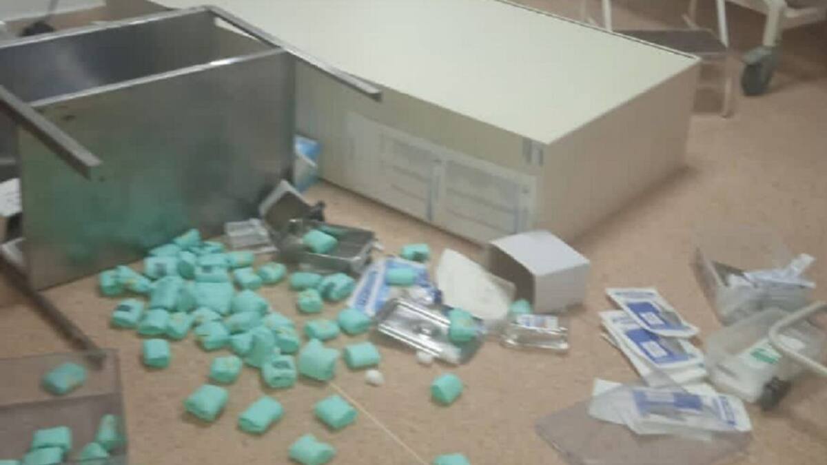 Hombre enfurecido destrozó sala de urgencias del hospital de San Francisco
