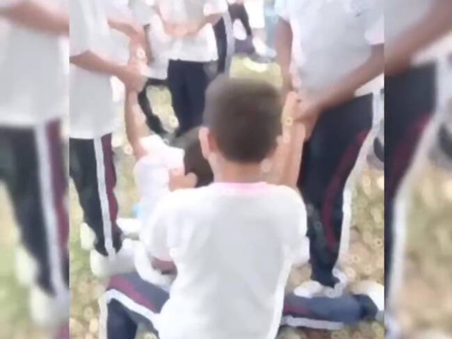 Malestar entre los estudiantes fueron trasladados centro medico. Foto Secretaria educación Pitalito.