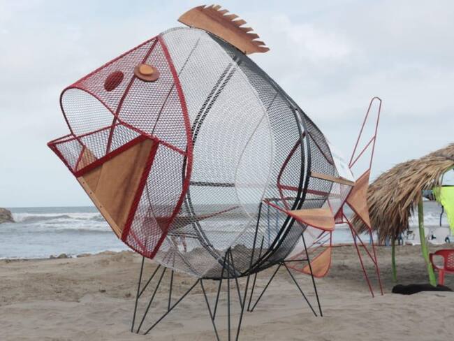 Canecas en playas de Puerto Colombia