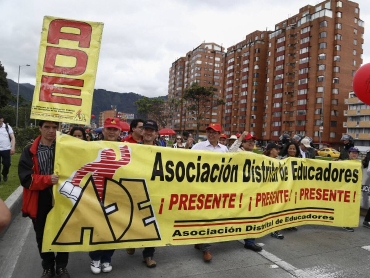 Dos comisiones garantizarán los derechos de los maestros