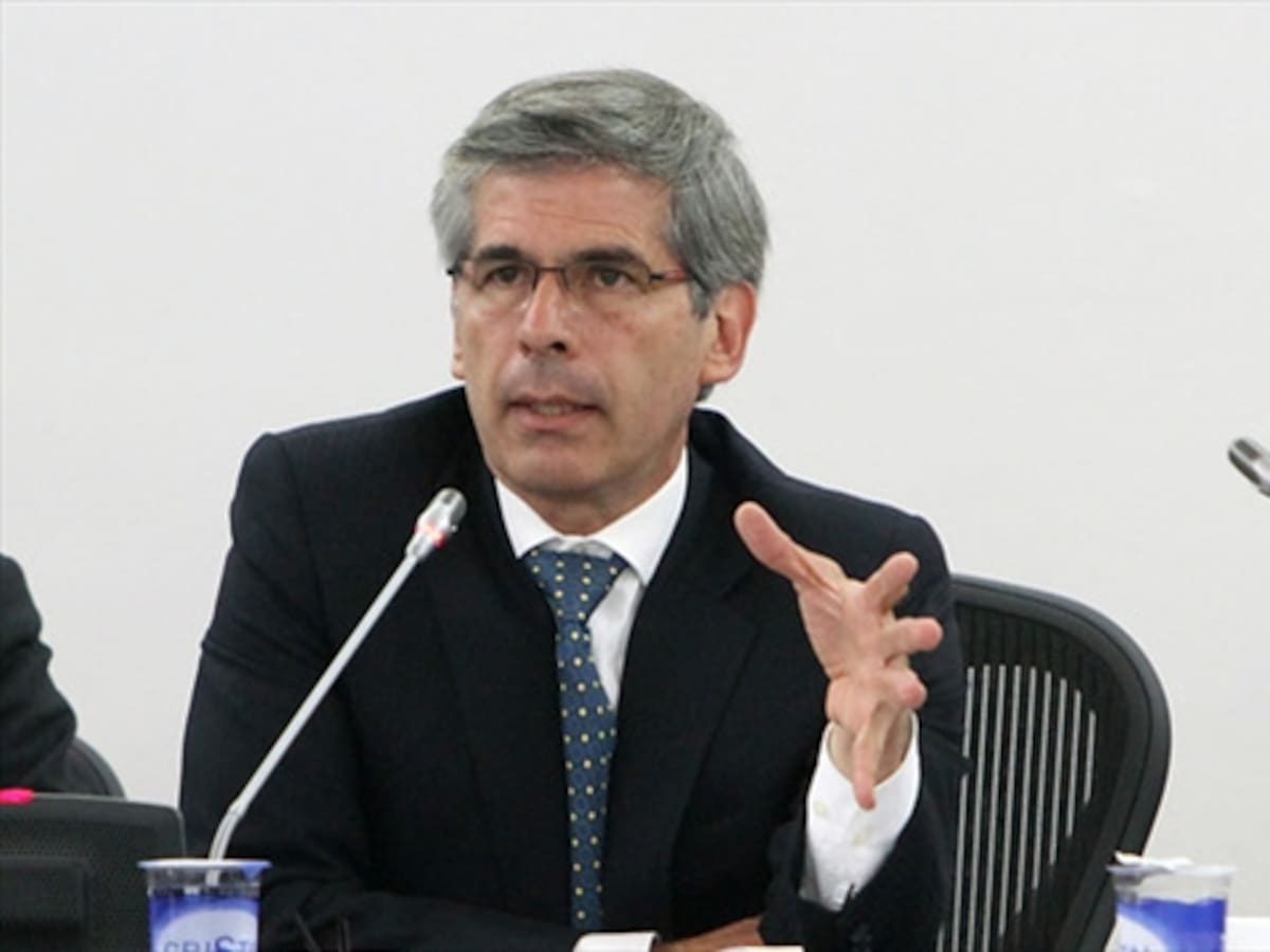 Denuncias por tráfico de influencias se deben investigar a fondo: Gobierno