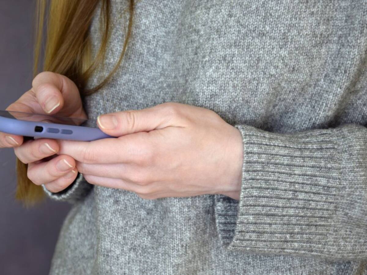 ¿Cómo eliminar notificaciones persistentes de un teléfono Android?