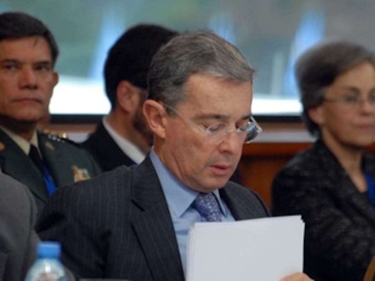 Uribe: Colombia no amenaza a sus vecinos