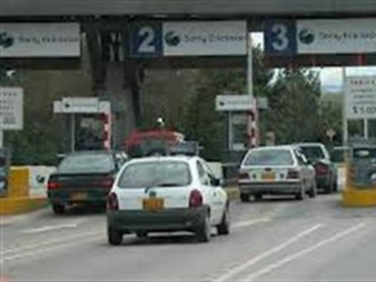 Mintransporte aclara decreto que faculta instalación de peajes urbanos