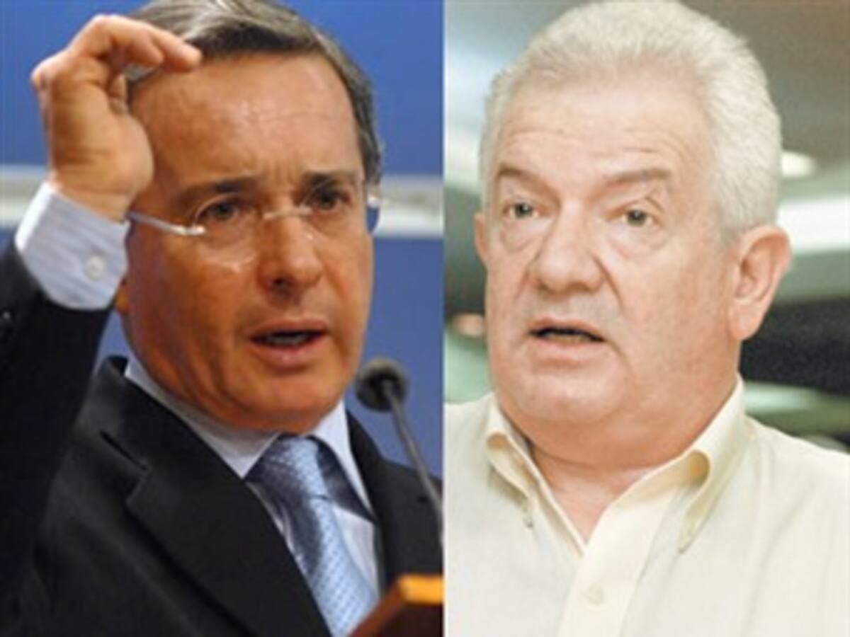 Así respondió el ex presidente Uribe cuestionario de la Corte sobre Mario Uribe