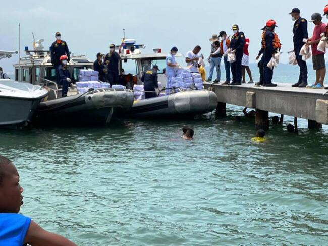 Armada entregó ayudas humanitarias en Bocachica y Tierra Bomba