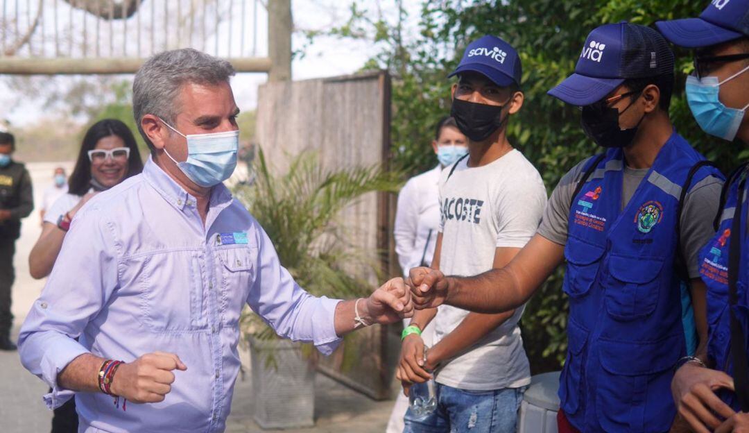 Ministro de Ambiente destacó aporte de experiencia SAVIA del Aviario