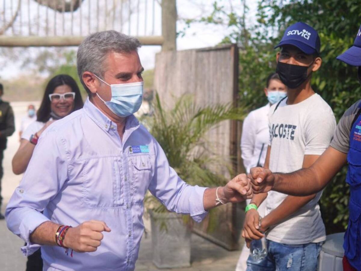 Ministro de Ambiente destacó aporte de experiencia SAVIA del Aviario