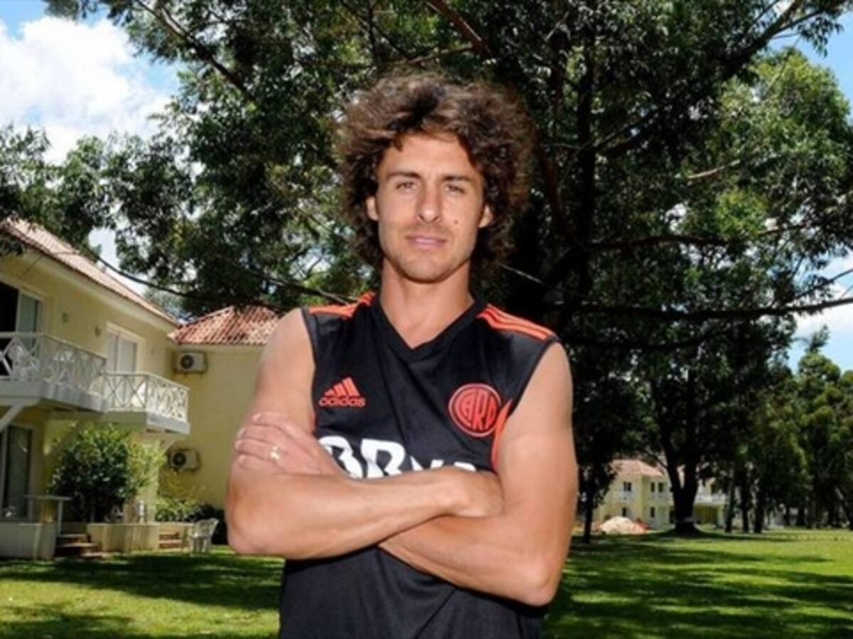 Teo y Éder son dos grandes jugadores y le aportan mucho a River: Aimar