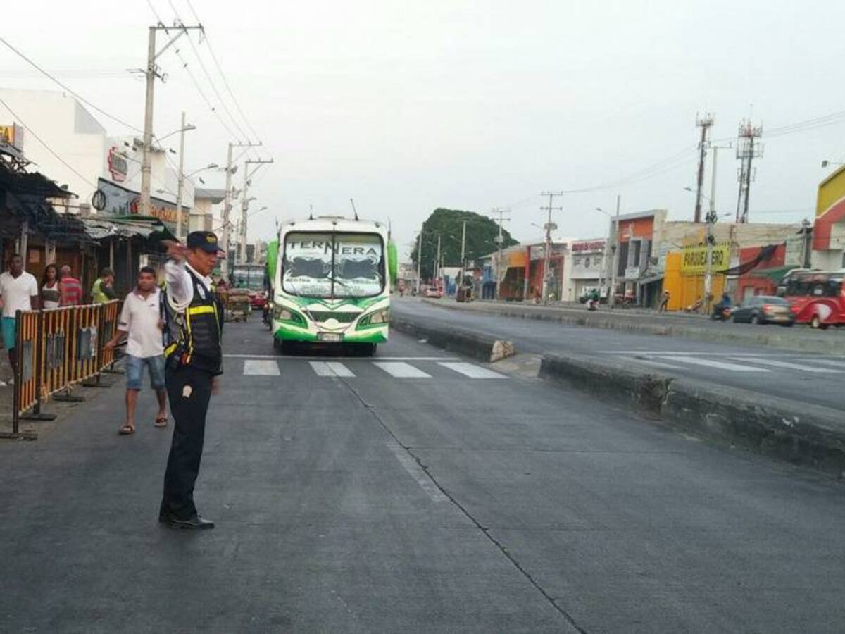 Se incrementan sanciones por uso de celular mientras se conduce en Cartagena