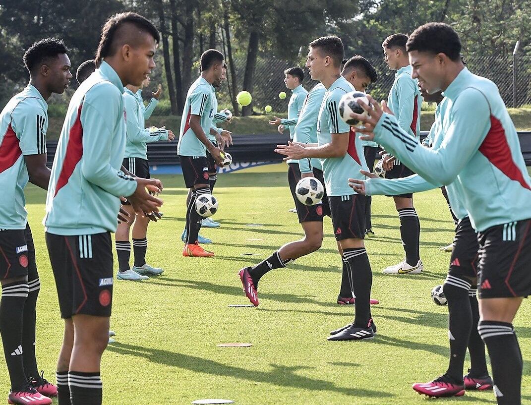Entrenamiento de la Selección Colombia / @FCFSeleccionCol