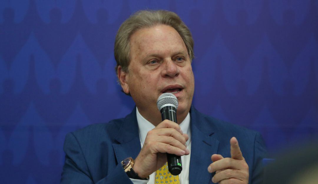 El presidente de la Federación Colombiana de Fútbol, Ramón Jesurún.