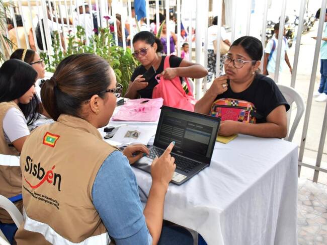 San Pedro Mártir vivió una jornada de servicios y trámites con Gobierno al Barrio