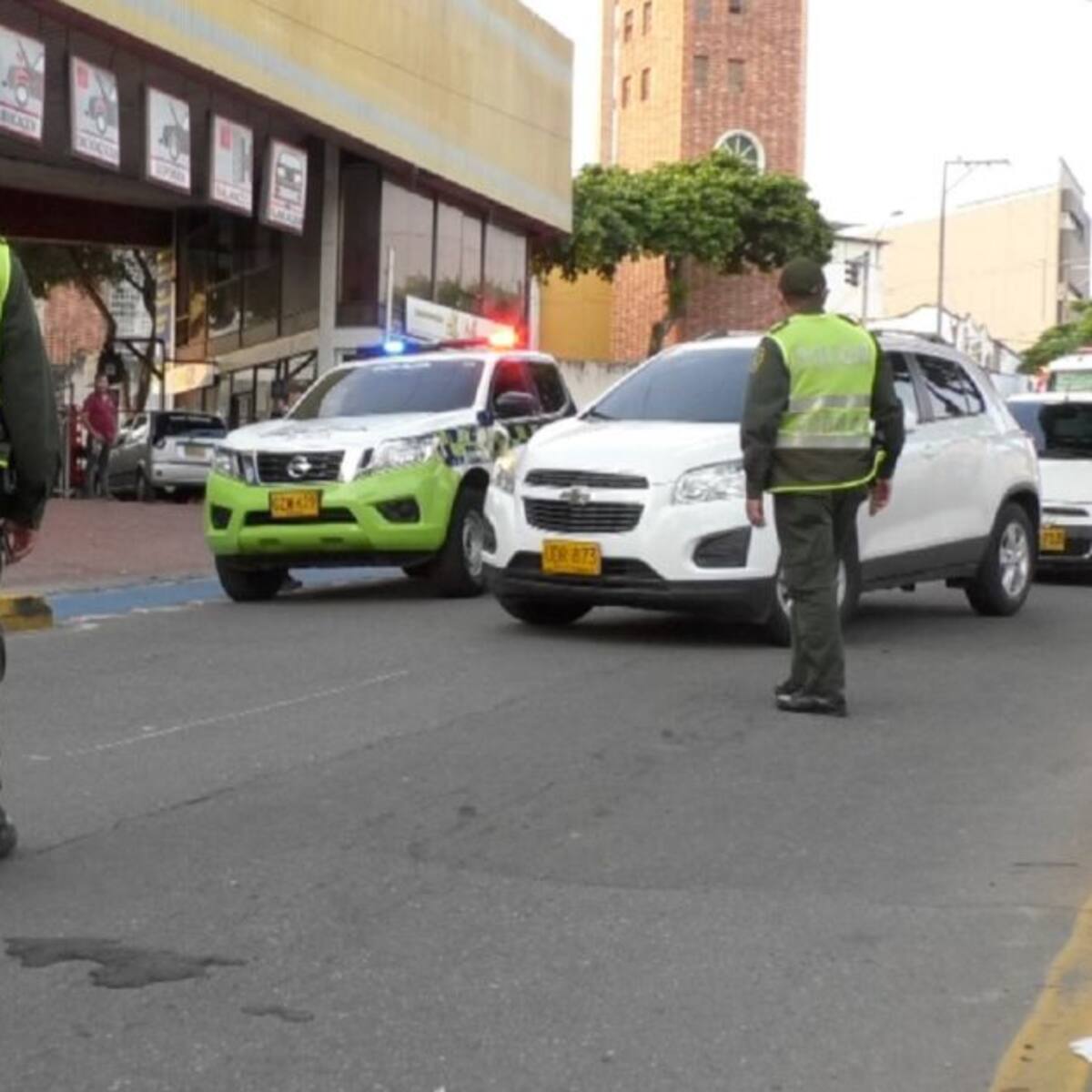 Buscan mediante cámaras a delincuentes que hirieron al exdiputado Celis