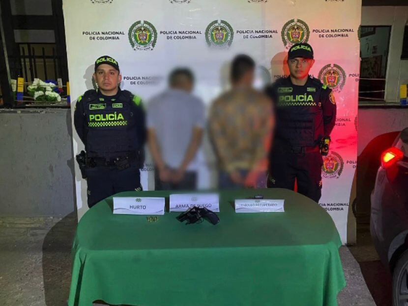 Capturan a ladrones del ‘BMW’: estarían implicados en robos de vehículos de alta gama en Bogotá. Foto: Mebog