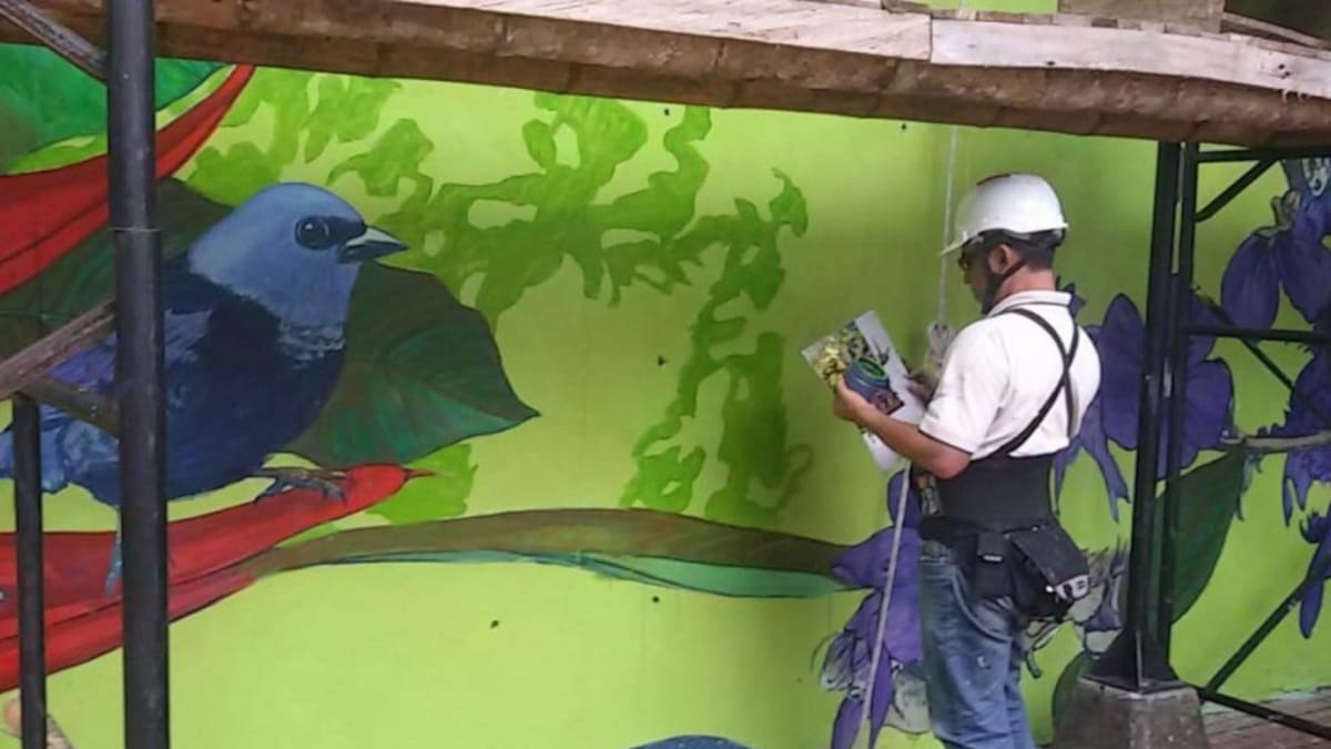 Henry Villada es el artista que embellece las calles de Armenia