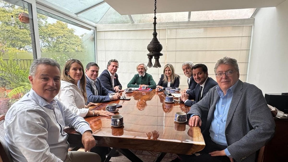 Miembros de la Gran Consulta sostuvieron reunión clave para definir su fórmula vicepresidencial