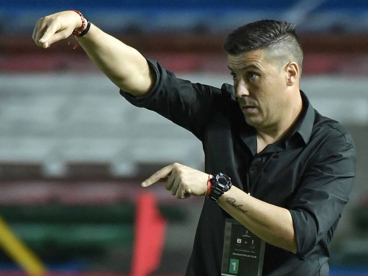 Juan Cruz Real: “Me gustaría quedarme dirigiendo en Colombia”