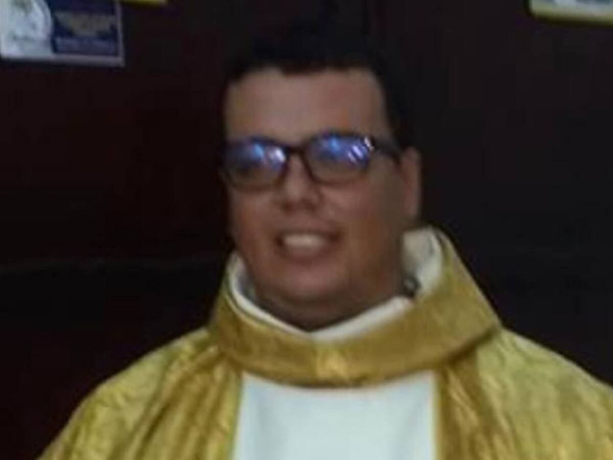 Muere párroco de catedral de Magangué con síntomas asociados a COVID-19