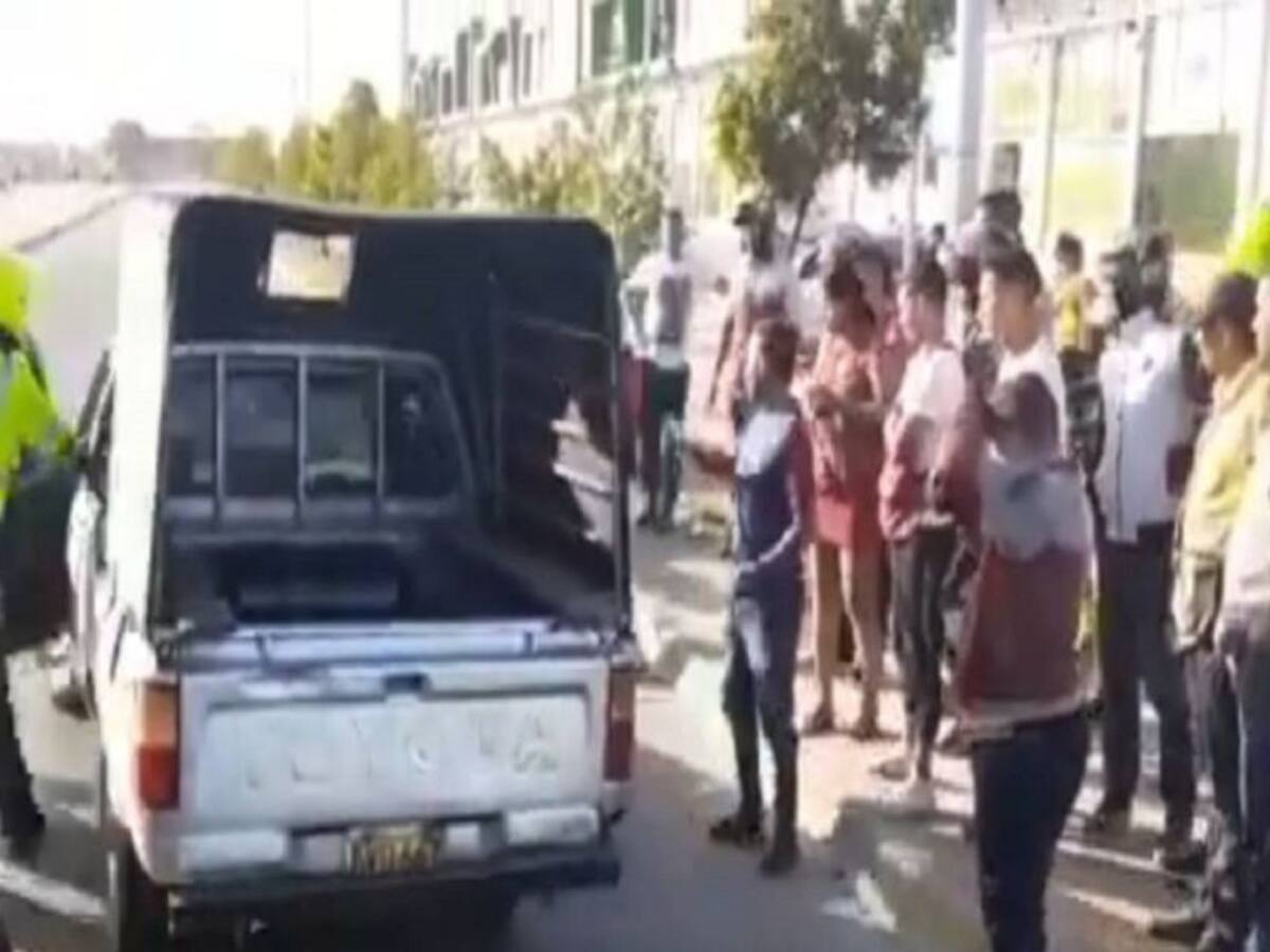 Dacia protagoniza persecución en contravía en la Circunvalar