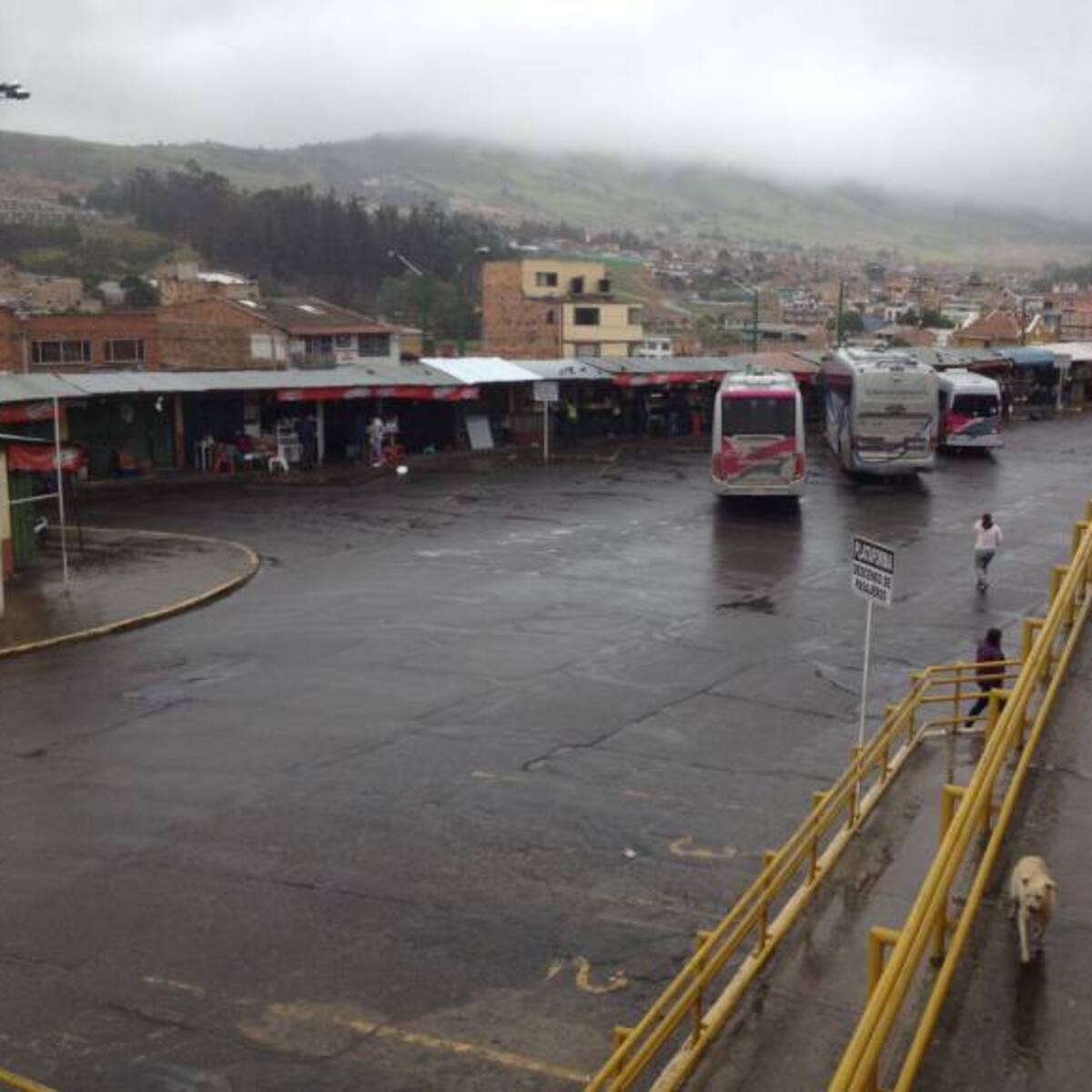Terminal de transportes de Tunja opera en un 35%, anoche apedrearon cuatro buses en vía Bogotá-Tunja
