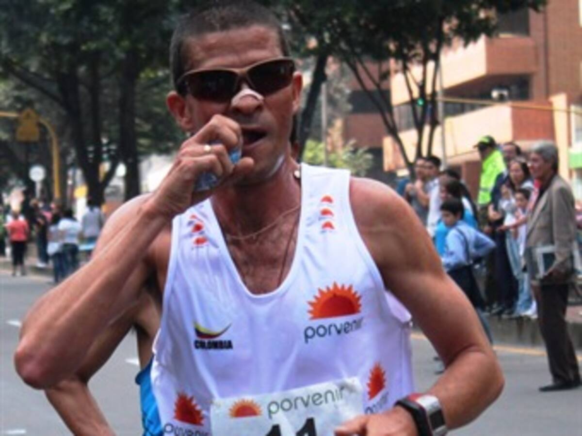 Buena presentación del colombiano Diego Colorado en la Media Maratón de Medellín