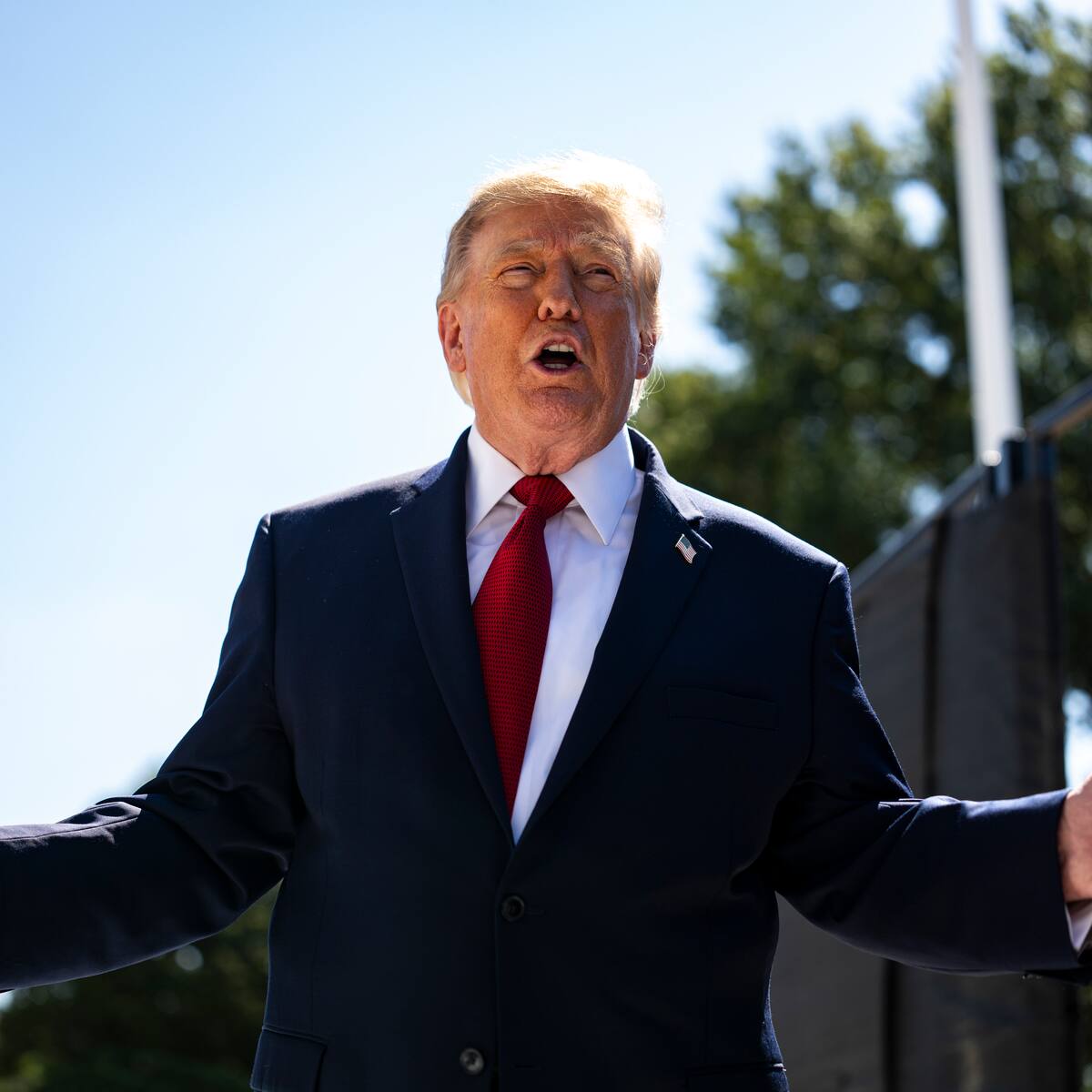 Trump promete 5.000 dólares a cada estadounidense si mantiene el control del Congreso