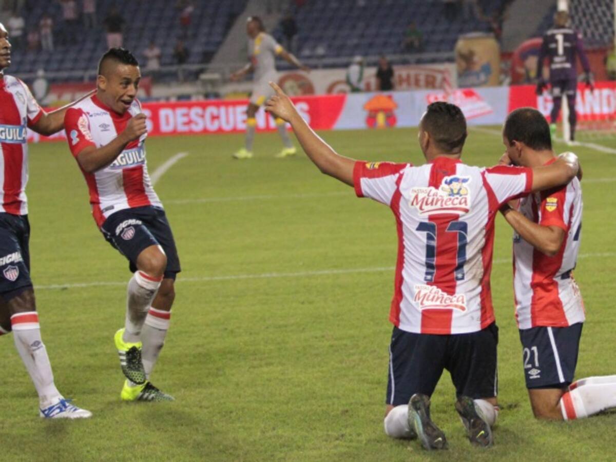 Junior vence a Santa Fe y saca la ventaja en la final de la Copa Águila