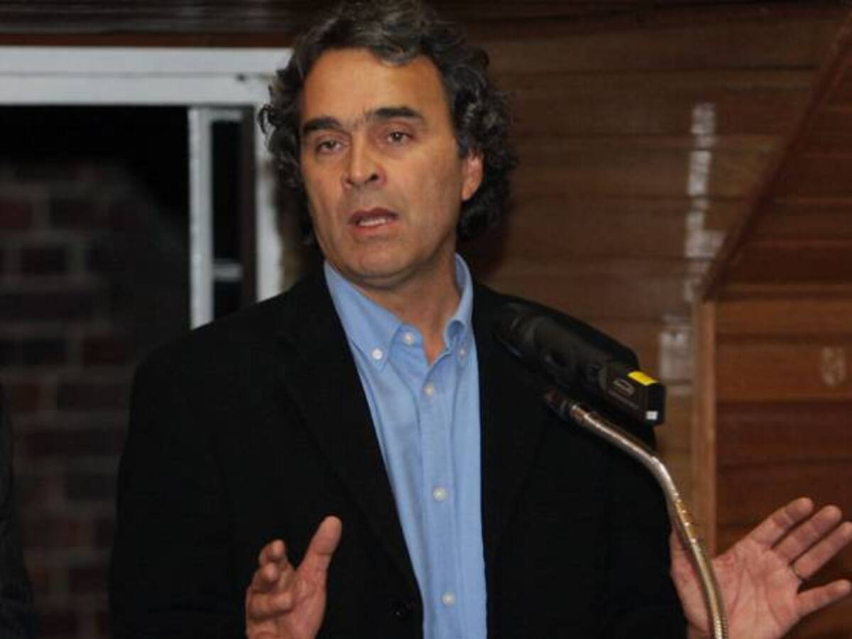 Presidente Santos eligió la peor pedagogía para la paz: Fajardo