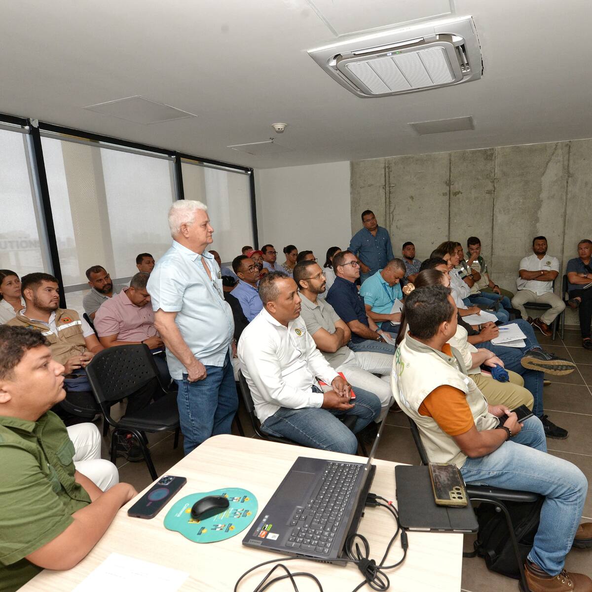 Con empresas de servicios públicos, socializan rehabilitación de malla vial en Cartagena