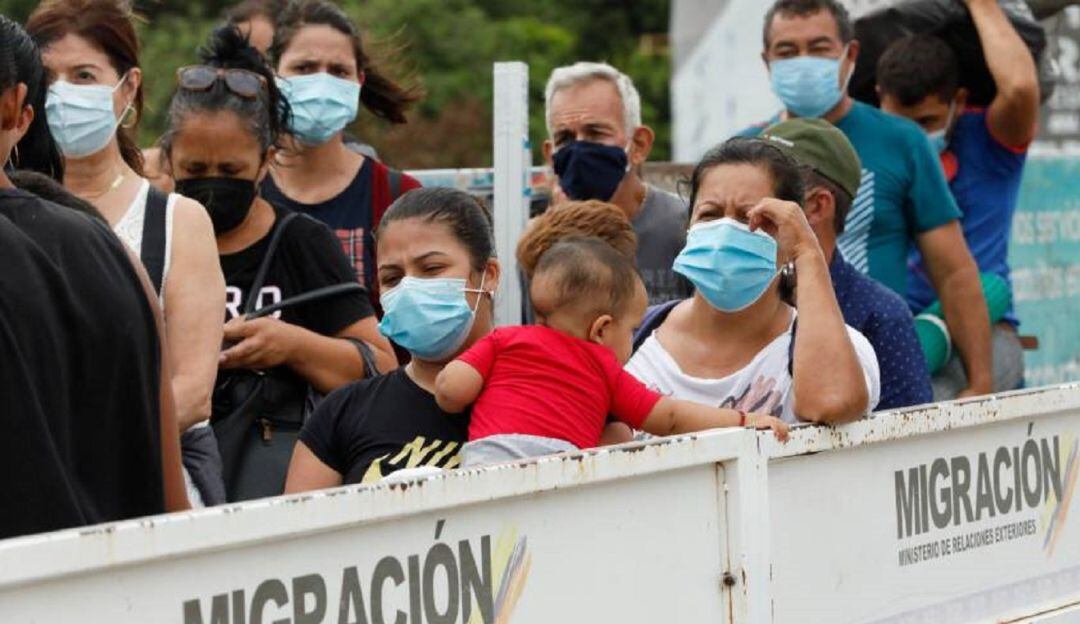 Colombo-venezolanos en frontera denuncian confusión en jornada electoral