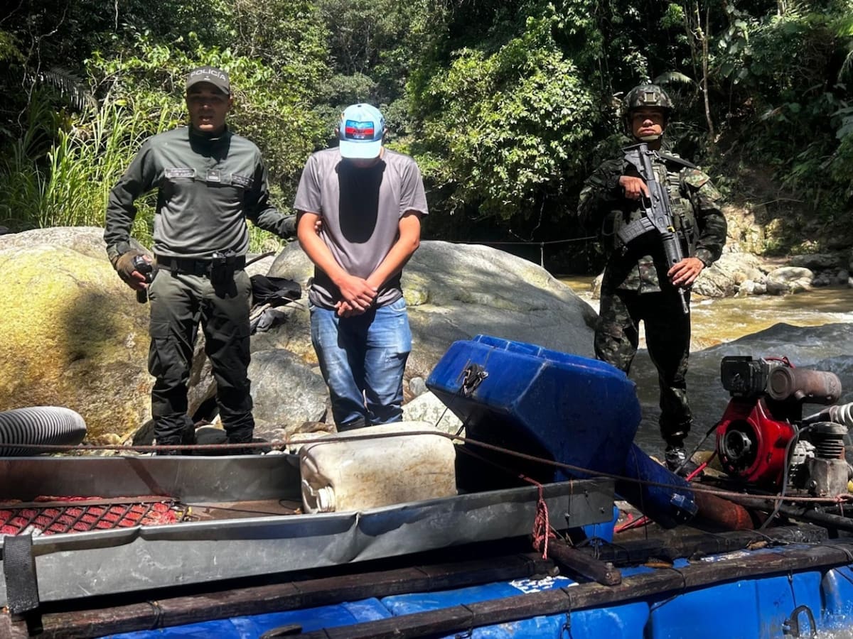 Destruyen mina ilegal que generaba más de $700 millones mensuales de oro en el Tolima