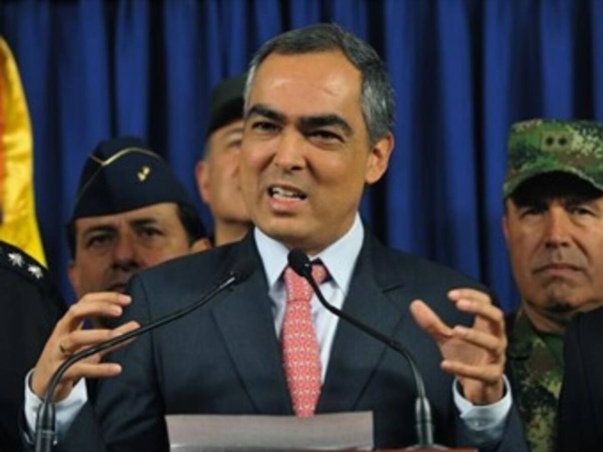 En Venezuela no hay santuarios de las Farc ni del ELN: mindefensa