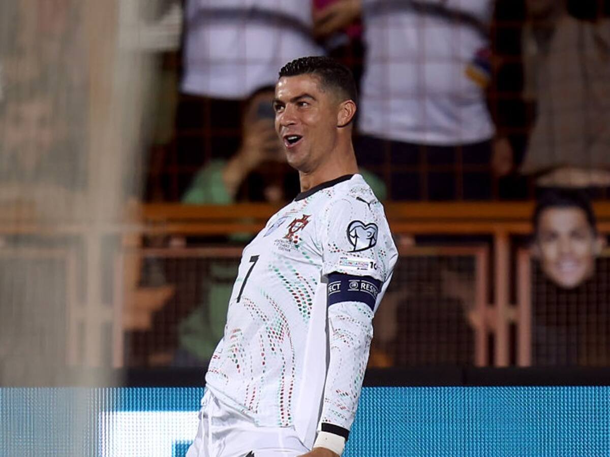 Cristiano Ronaldo marcó doblete para Portugal y sigue rumbo a los 1000 goles ¿Cuántos le faltan?